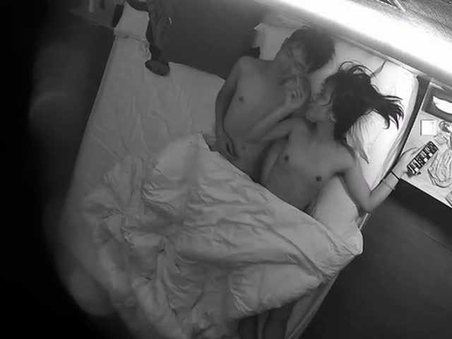 【高清安防摄像头】初尝性爱禁果