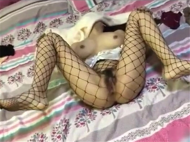 极品女神完美展示长腿肉丝