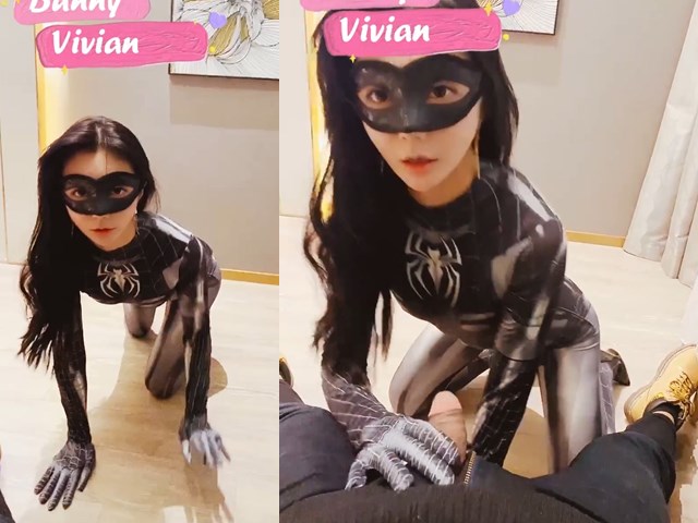 【极品反差婊】推特女神爱丝袜Vivian姐 定制主题-蜘蛛侠美女 扛腿抽插 爆操颜射 