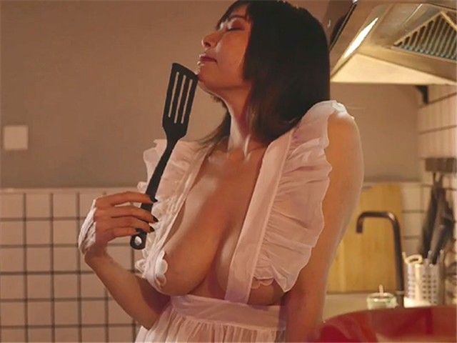 极品爆乳网红女神『夏小秋』