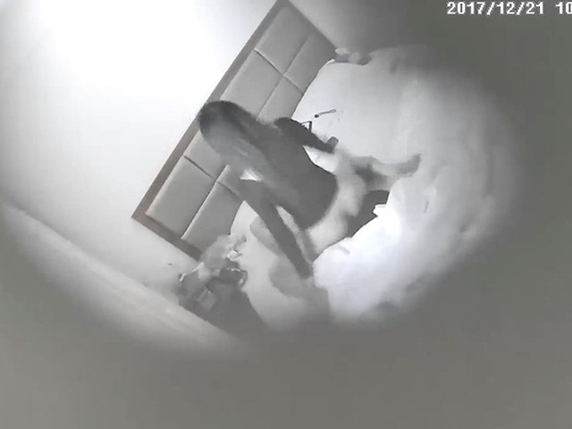 360 摄像头泄密 小姐姐有心准备水手服 最后还是被脱光光