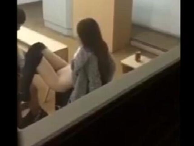 金坛二中黄老师”和“胡同学”教室活春宫流出视频