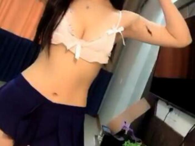 某平台美女温软性感诱惑