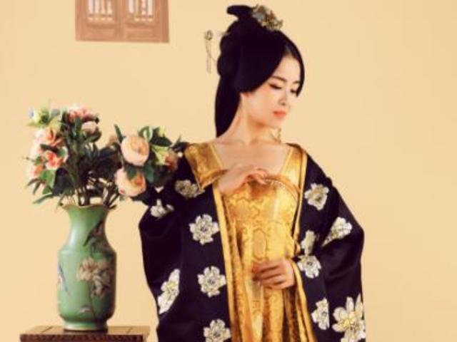 某传媒公司模特王X菲不雅视频