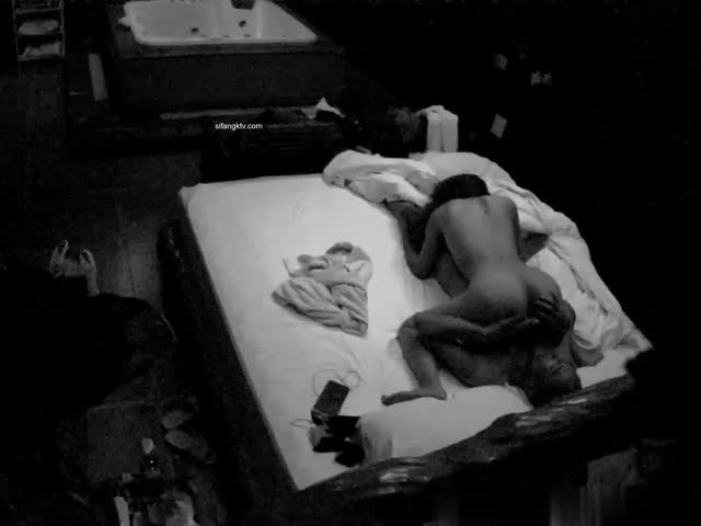 高画质偷拍情趣酒店高质量情侣打炮