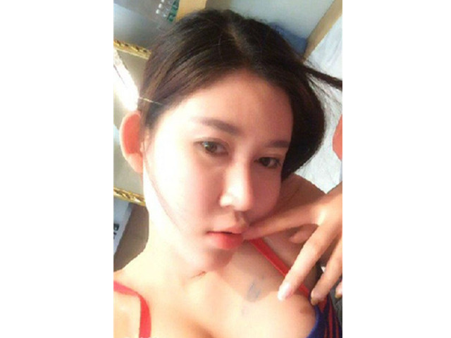 上海嫩模李雅,做外围不雅视屏