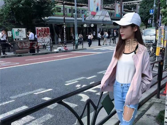 2018收官之作-真实下药迷操高颜值香港嫩模Debby