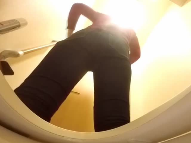 新流出【便所蟲】高档写字楼 