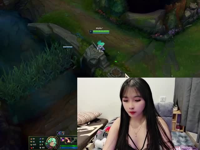 几十万人追踪的英雄联盟游戏主播反差女【Azura】2