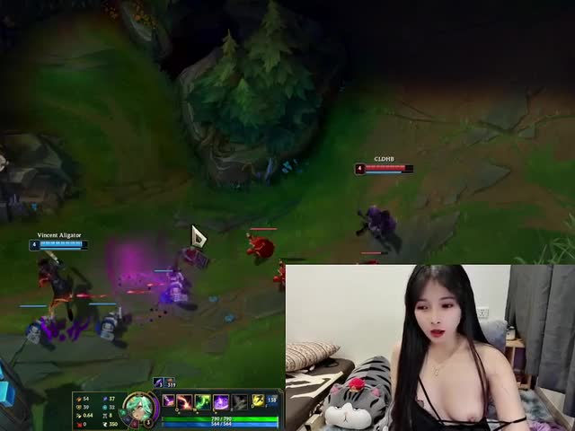 几十万人追踪的英雄联盟游戏主播反差女【Azura】2