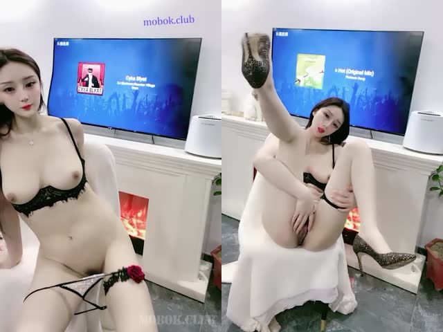 身材高挑极品外围女,性感高跟诱惑