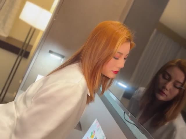 【最新❤️极品女神】高颜网红留学生『妮可』