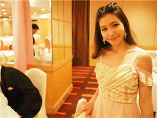 大學出名的人見人騎小骚貨Namu