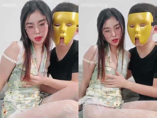 小碎花裙清純眼鏡幼師