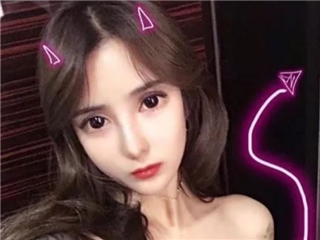 蛇精女，李蒽熙进化成混血脸