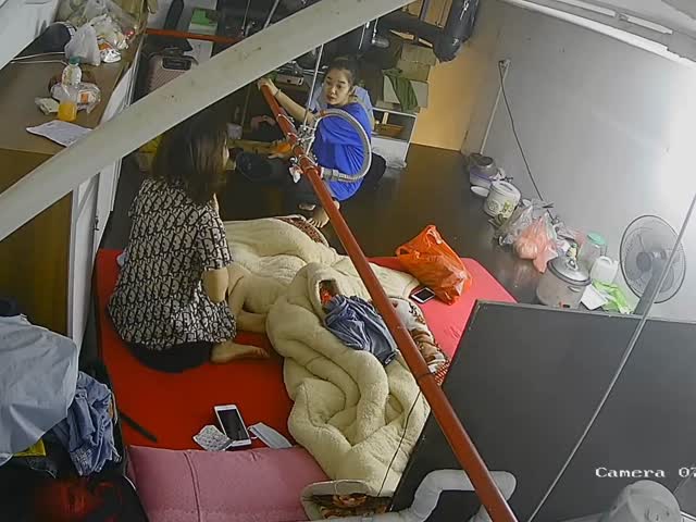 小姐姐年轻美乳好坚挺