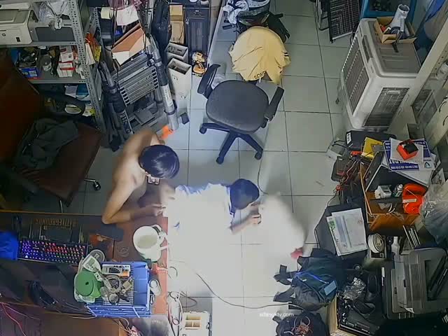 黑客破解攝像頭監控偷拍