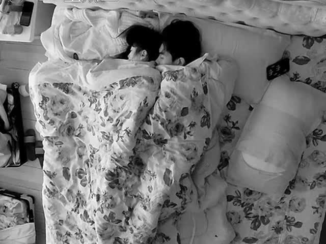 安防酒店摄像头偷拍学生情侣尝禁果