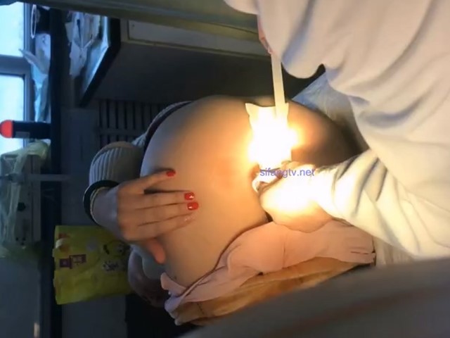 《稀缺资源㊙️精品泄密》国内某县医院肛肠科处置室内部员工真实偸拍