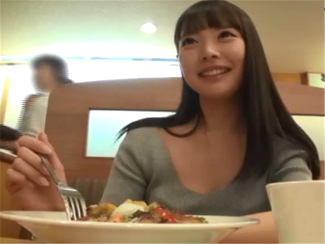 100%素人车站美女21岁