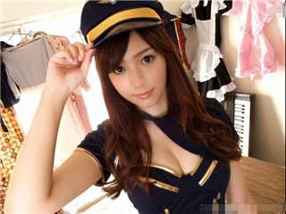 爱音麻里亚「超水准规格外新人」