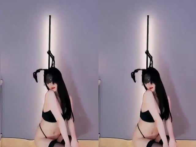 虎牙丨火焰七七 千元定制 新 2V