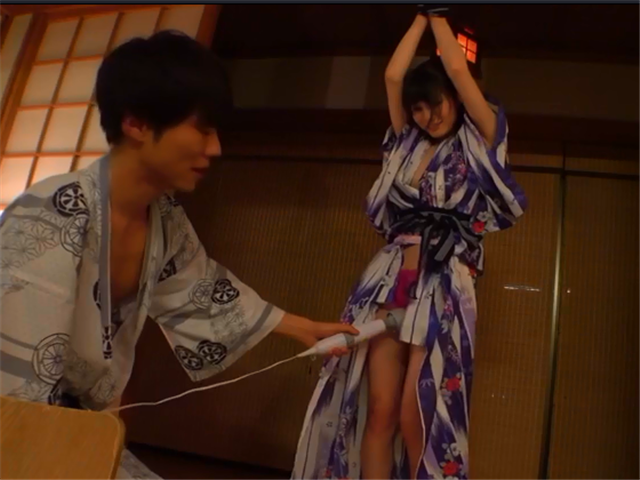 跟美少女在包场温泉做爱５