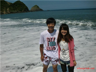 小情侣生活亲密照琉出