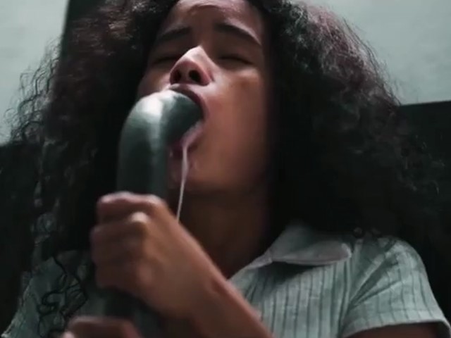 角色扮演COS外星人触手潜入公厕强制进入女学生体内