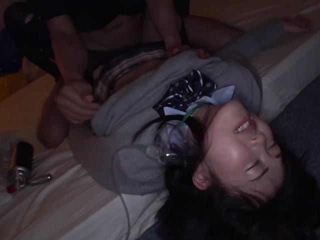 【mj】逛街美少女被下药