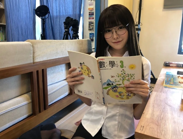 人称「最强美腿」av 女神桥本有菜！