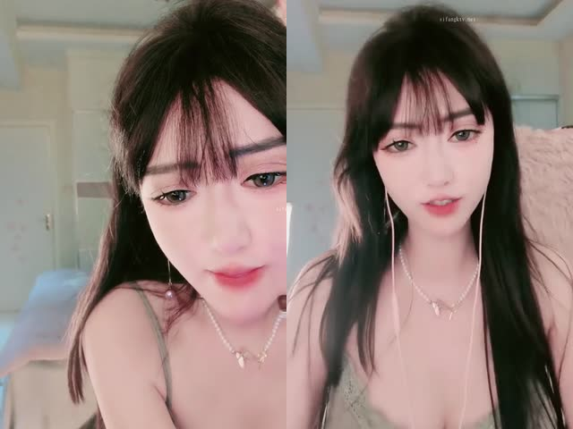 高跟黑丝肥臀大奶小姐姐淫声荡语撩骚互动,近拍掰穴扣弄粉逼…