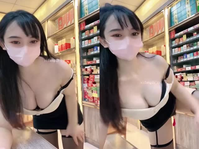 高跟吊带黑丝爆乳板娘淫声荡语撩骚互动,近拍掰穴道具玩弄粉穴高潮喷水…