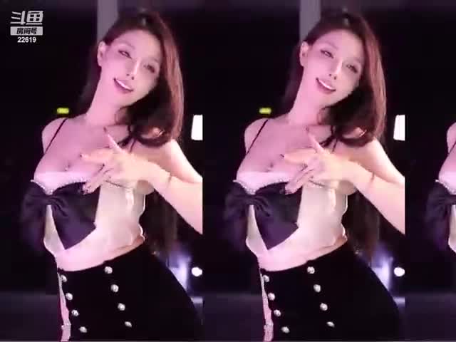 精选56V 时长042602 完美巨乳 抖奶骚舞7 