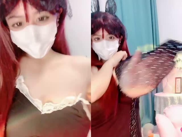 肥臀大奶骚母狗淫声荡语撩骚互动,近拍掰穴扣逼玩奶卖骚道具玩弄粉穴…