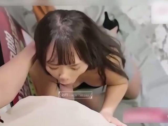 爱神传媒EMTC015兄妹乱伦激干狂操猛送妹妹的骚逼湿的一蹋糊涂-温芮欣