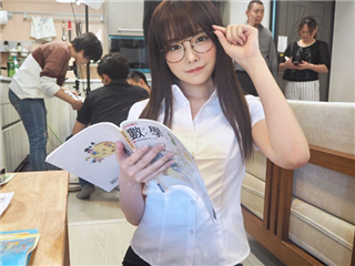 新科暗黑影后聊禁果，桥本有菜：最爱「角色扮演」超有感