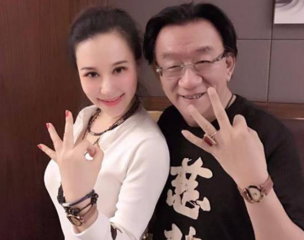 侯耀华和网红安娜金的开房视频被曝光！网友：姿势比陈冠希还猛