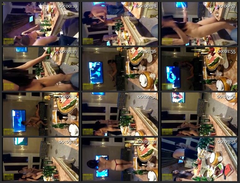 社会大哥带小弟KTV包厢内喝酒唱歌叫了两个房公主快活妹子脱光光扭臀晃腰搞气氛就差直接打炮了