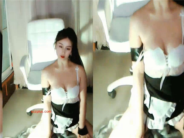 虎牙超性感舞姬『 露露水』万元定制私拍