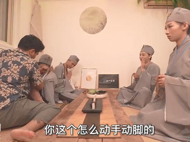 HUL-016-尼姑庵淫乱史