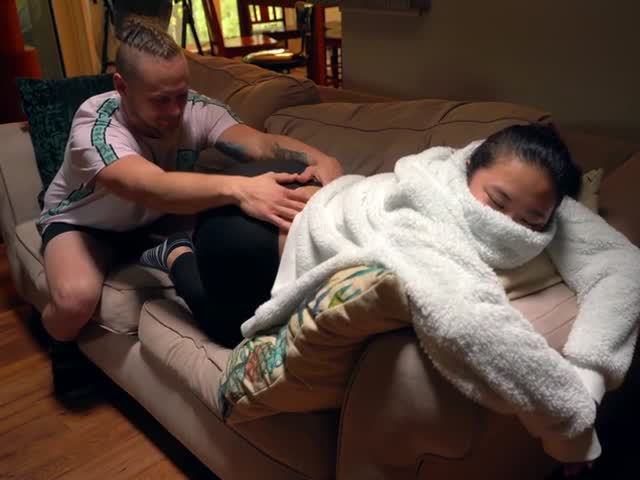 亚洲女孩海外交个喜欢啪啪男友