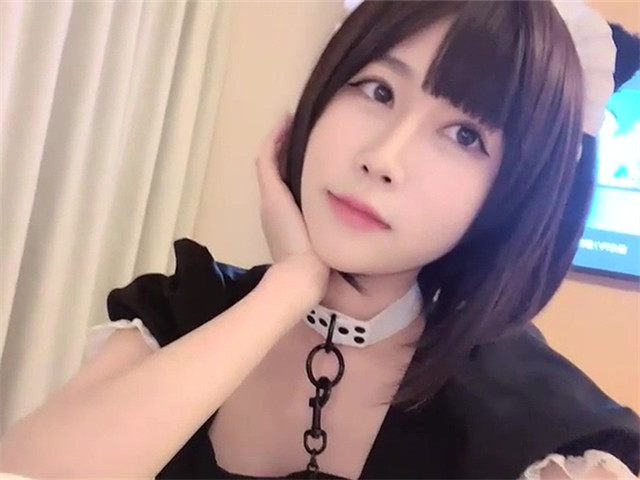 完美露脸,极品短发女神,酒店中女仆狗链装