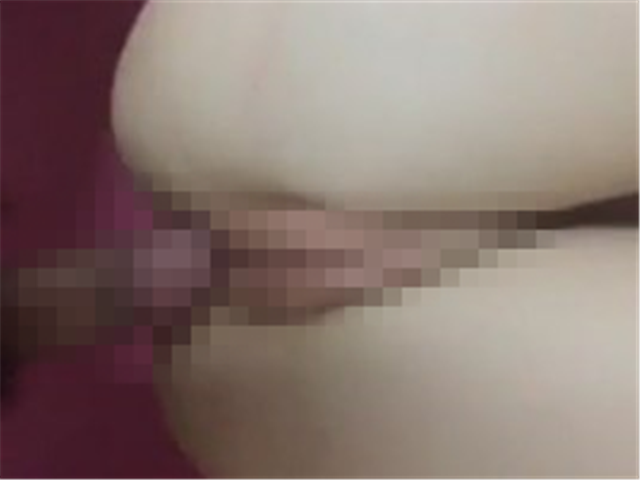 粉嫩厚厚一线鲍