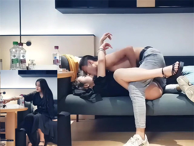 性格超好兼职美御姐,笑起来甜美,付完钱骑在身上调情