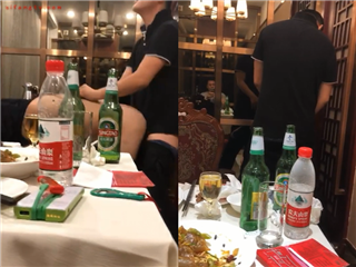 微信最新爆出-19岁山东潍坊女饭店吃饭三男一女就干起来了