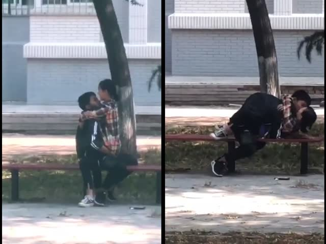 【新瓜】山东cj大学⭐校园凉椅上