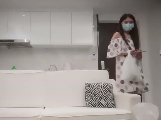 寻花偷拍-男主高价約了个黑丝花臂贫乳小姐姐…