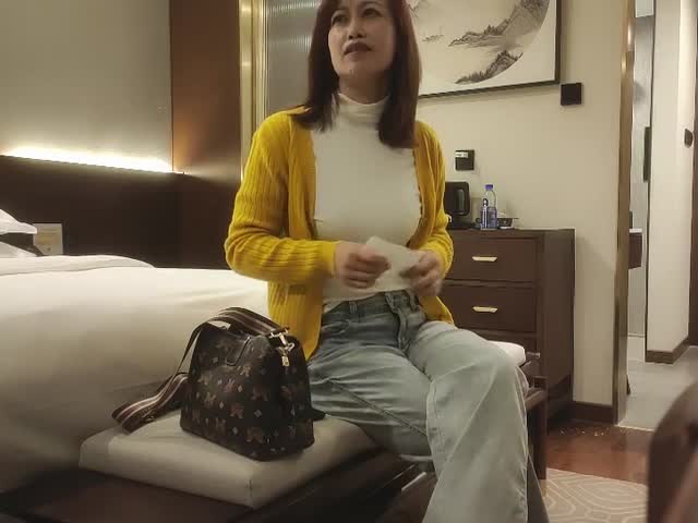 极品良家麻麻型阿姨有一种母爱的味道,胖回家吧麻麻想你了