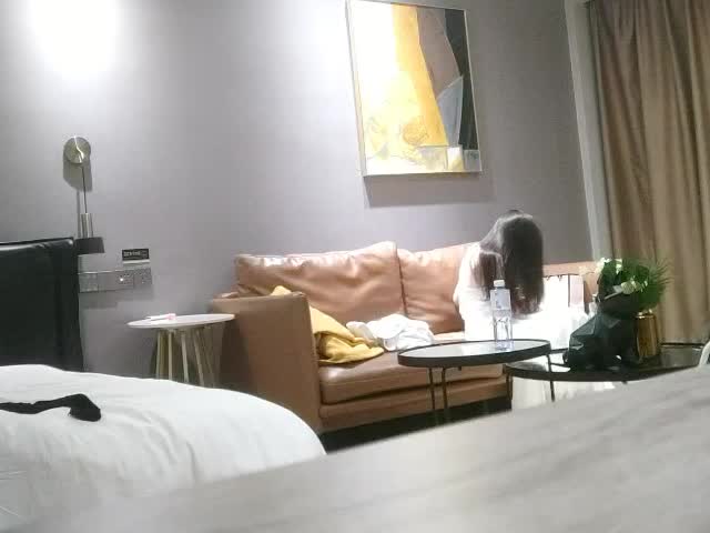 白皙肉体被蹂躏高潮阵阵